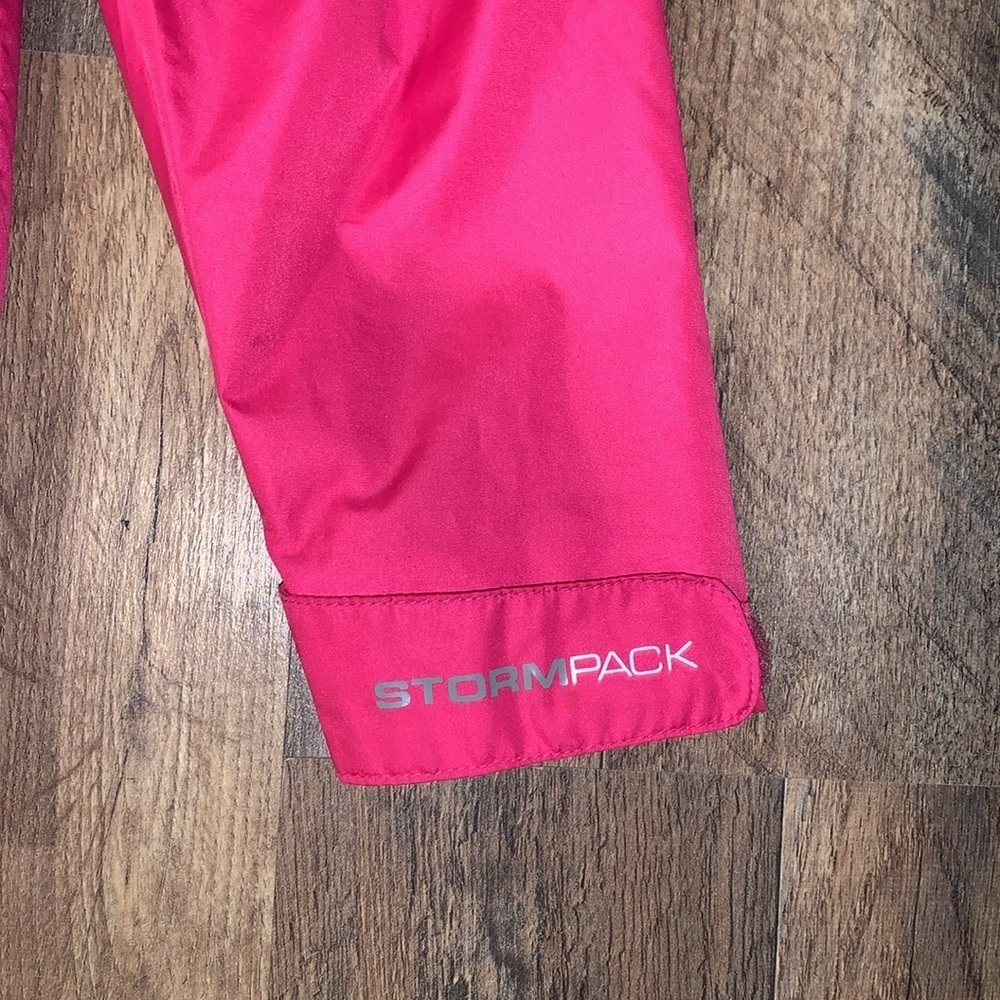 StormPack Windbreaker. Size Medium. Pink and White. - Picture 5 of 9